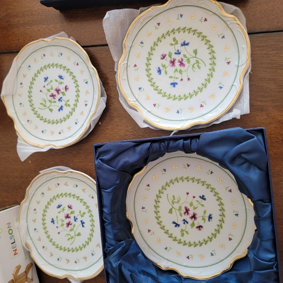 Set of 4 6” I. Godinger & Co. Petite Fleur Canape or Dessert Plates 5902 New - Picture 1 of 5